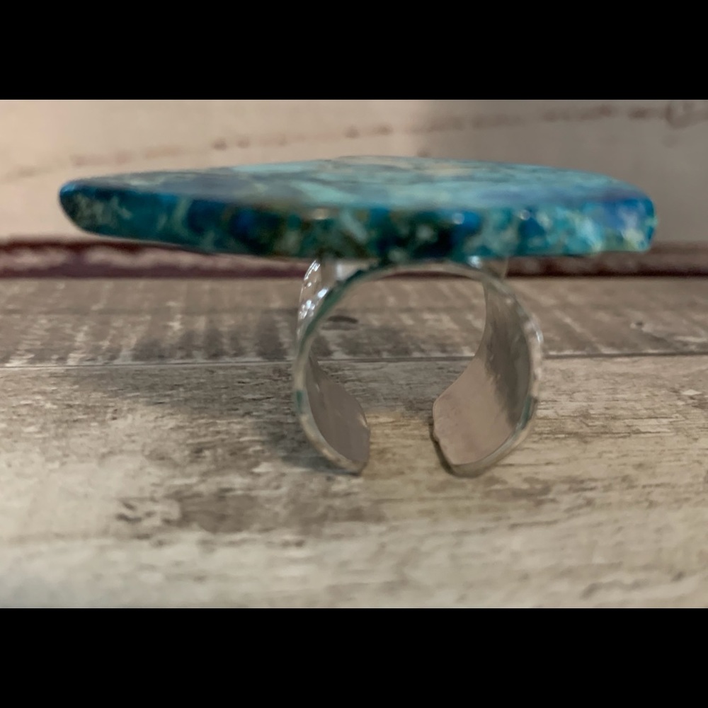 Ring - Picture 3 of 6